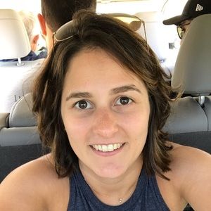 Meet your Posher, Stephanie